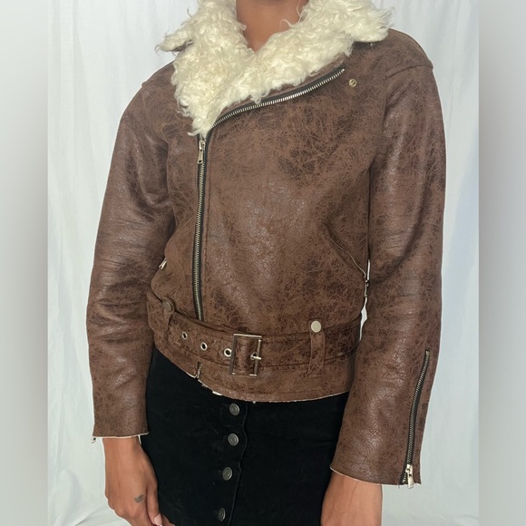 Lightweight shearling jacket - Picture 5 of 7